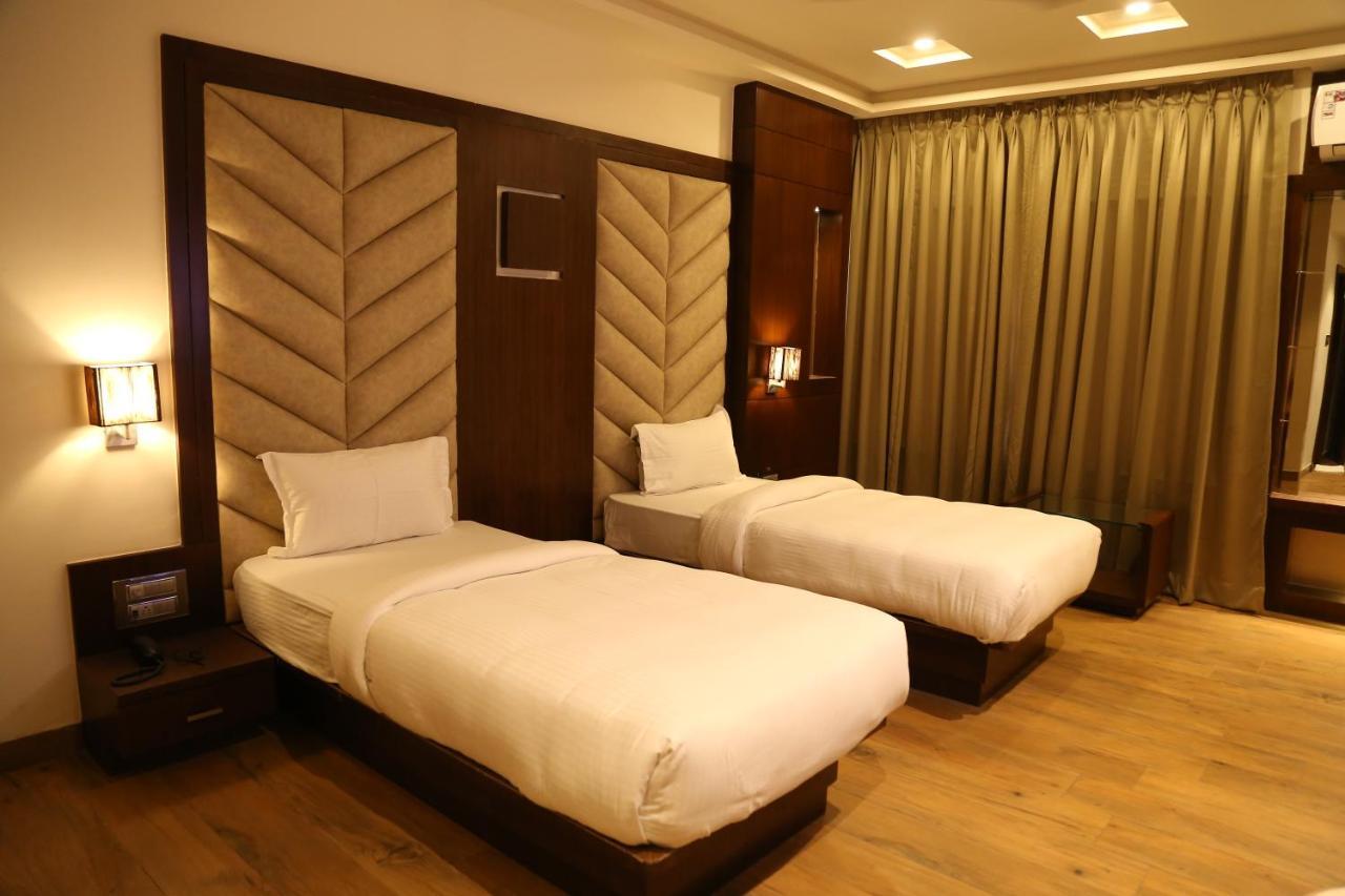 Hotel Prince Viraj Jabalpur Extérieur photo